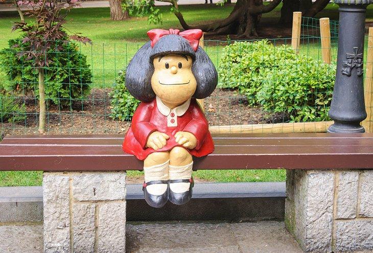 Sculpture de Mafalda dans le parc San Francisco à Oviedo (Asturies)