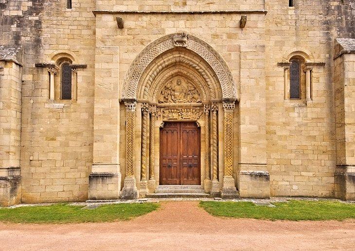 Iglesia de San Hilario, Semur-en-Brionnais