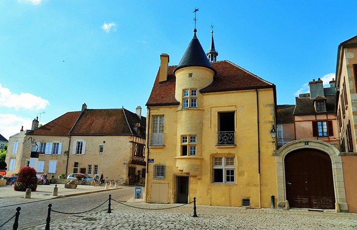 La Maison des Sires de Domecy en Avallon