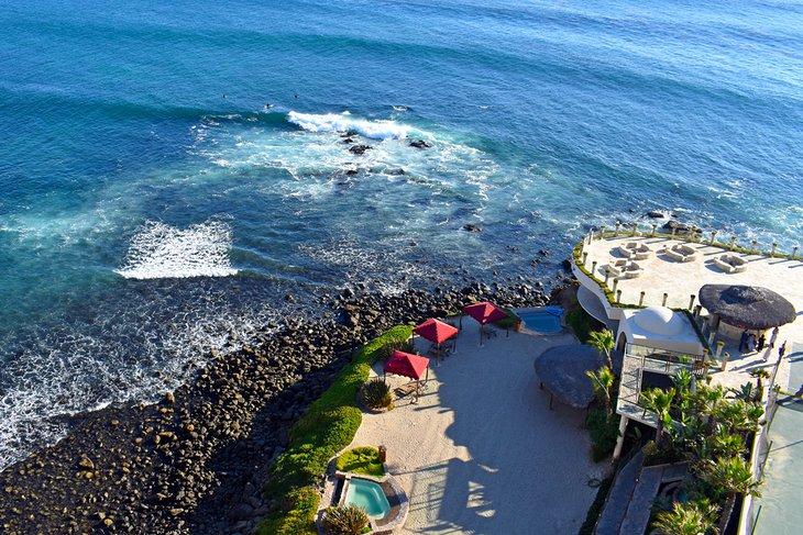 Surfistas en Rosarito, Baja California
