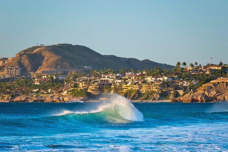 Surf en el Cabo Este de Baja