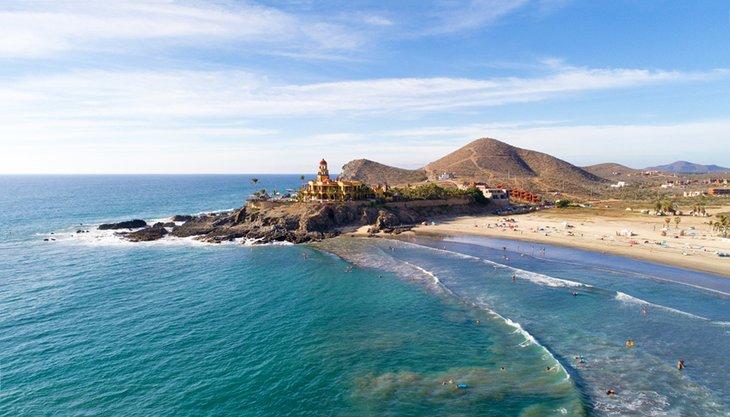 Vista aérea de la playa Cerritos en Todos Santos