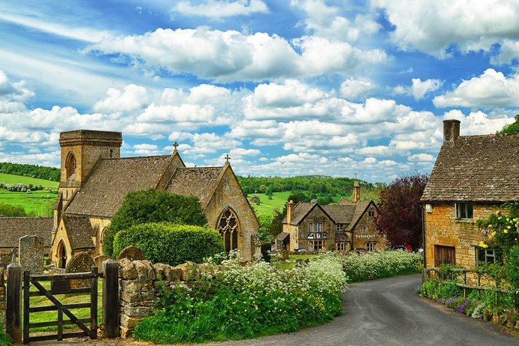 Una bonita aldea en los Cotswolds