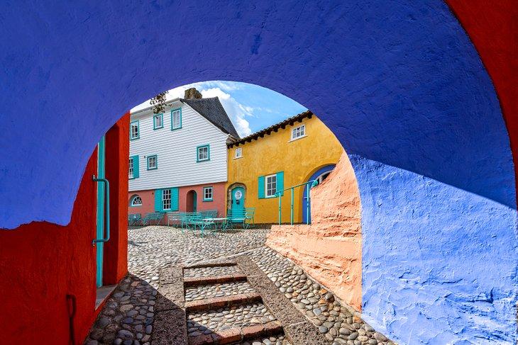 Edificios coloridos en Portmeirion