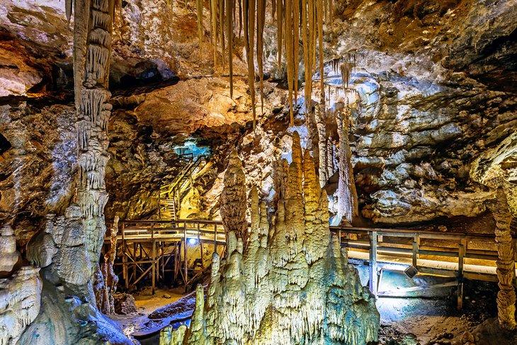 Cueva de Karaca
