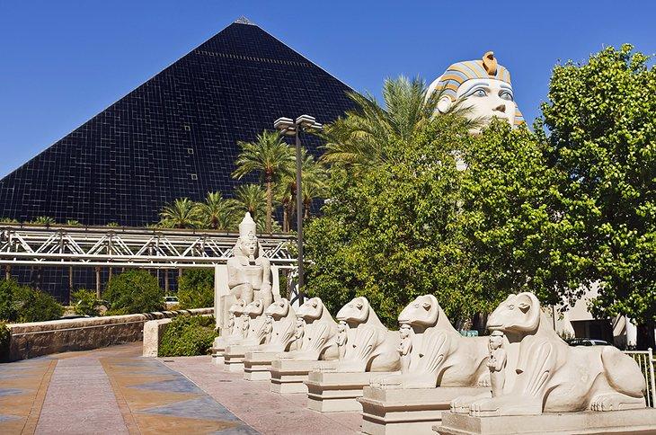 Hotel Luxor