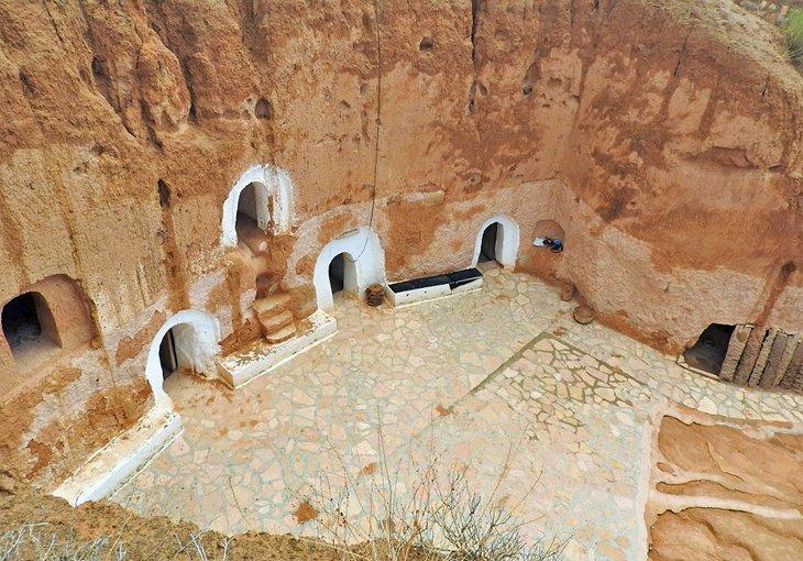 Hogares y cuevas trogloditas en Matmata