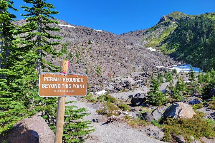 Descenso por el Sendero Monitor Ridge