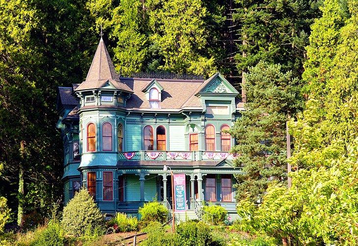 Casa Shelton-McMurphey-Johnson