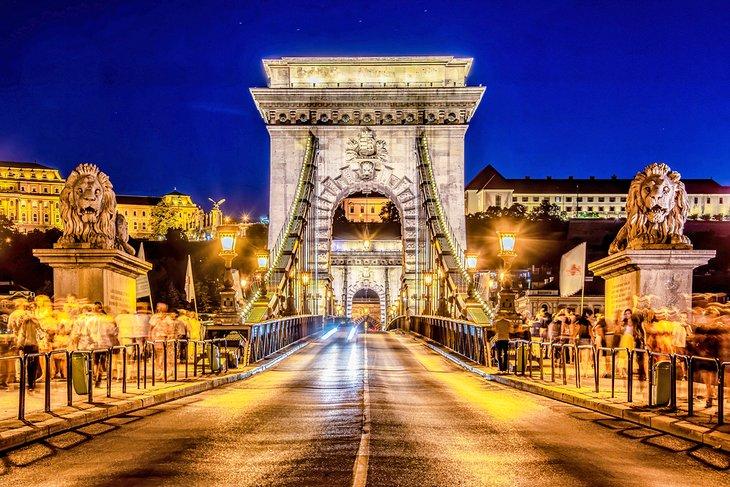 Puente de la Cadena Széchenyi en Budapest