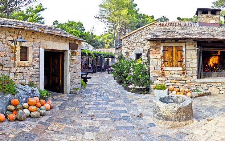Le Village Ethno Dalmate