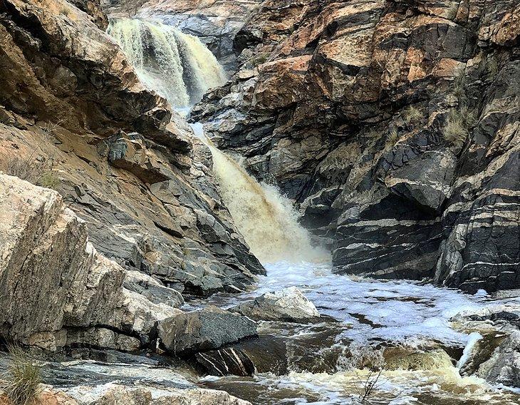 Sendero Tanque Verde Falls