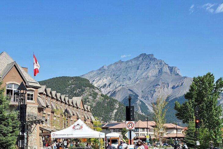 Centro de Banff y Monte Cascade