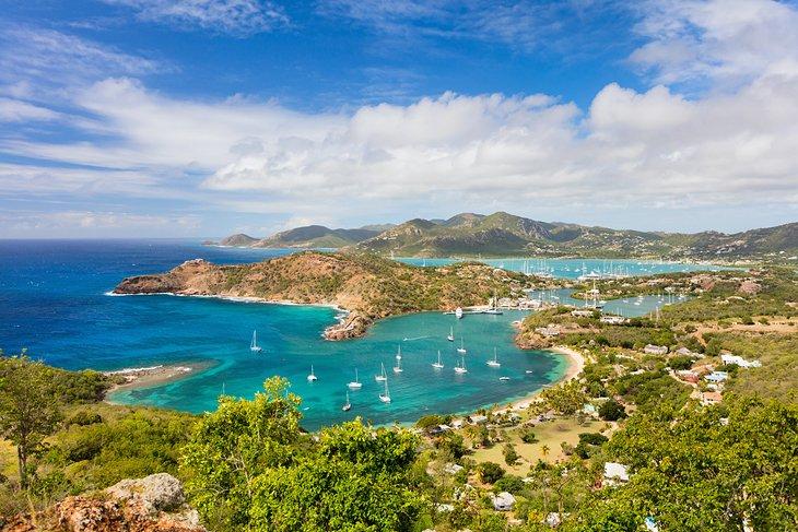 Blick auf English Harbour von Shirley Heights