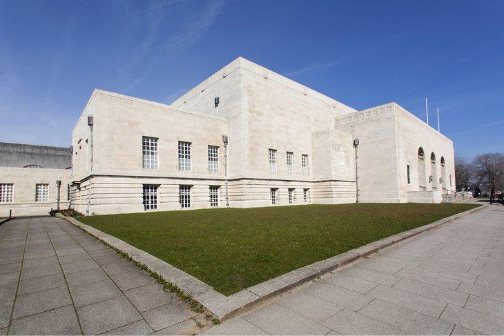Brangwyn Hall, Veranstaltungsort des Swansea International Festivals