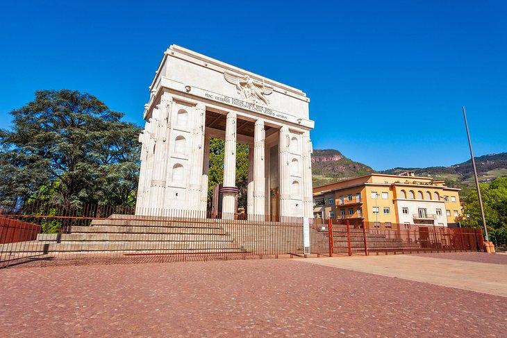 Monumento a la Victoria