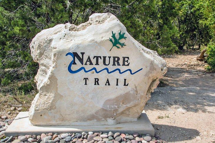 Sendero River Place Nature