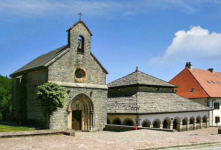 Roncesvalles a lo largo de la Ruta del Camino de Santiago
