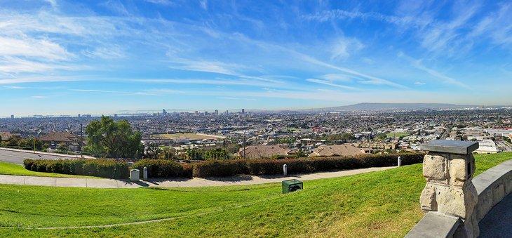 Hilltop Park, Signal Hill