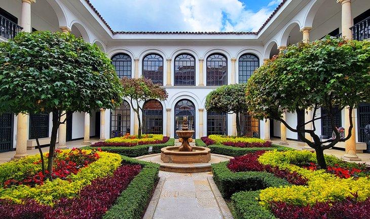Patio del Museo Botero