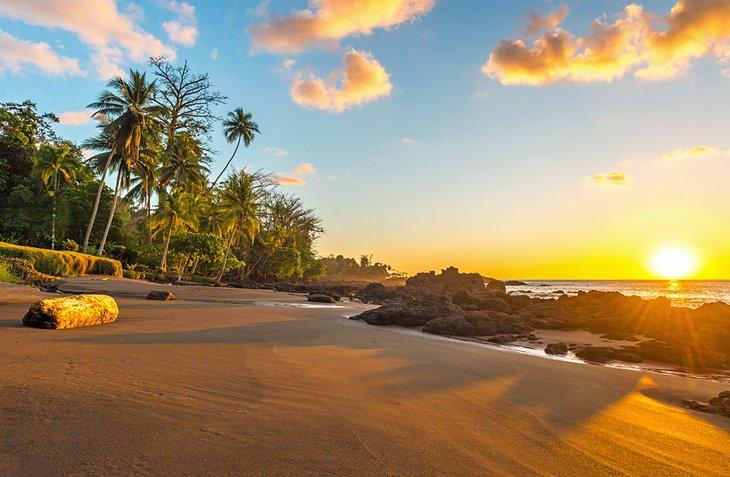 Atardecer en el Parque Nacional Corcovado