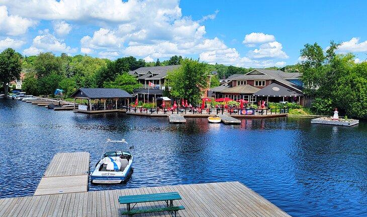Un restaurant en bord de mer à Huntsville