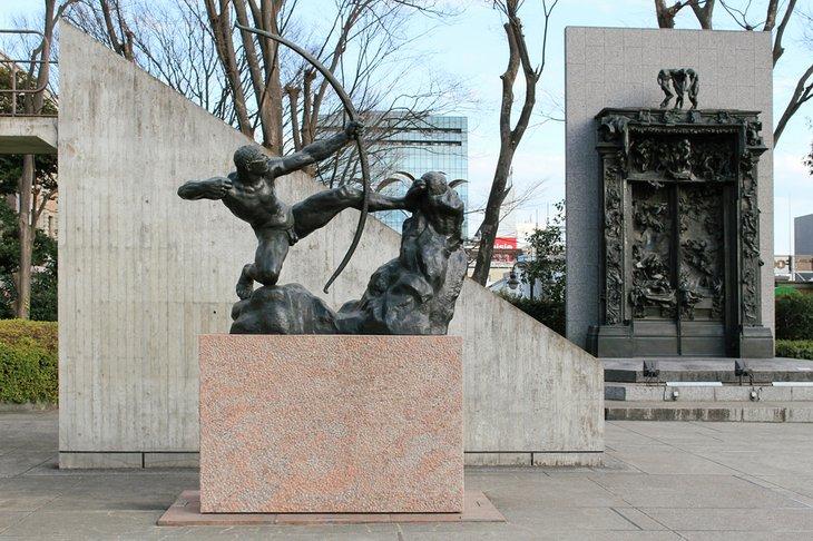 Esculturas en el Museo Nacional de Arte Occidental