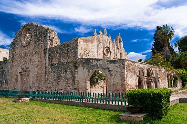 Catedral y Catacumbas de San Giovanni