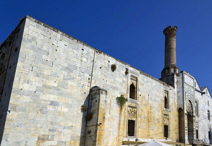 Mezquita Isa Bey (Isa Bey Camii)