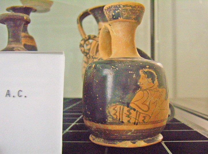 Griechische Vase im Archäologischen Museum in Enna