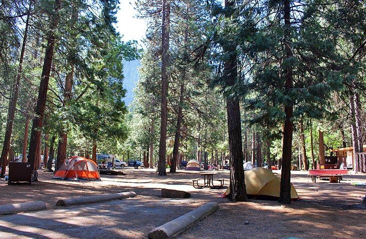Camping Upper Pines
