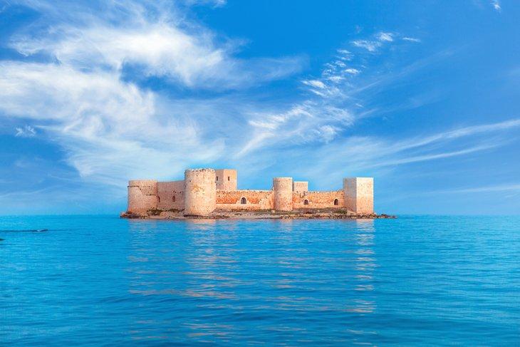 Castillo de la Doncella, Isla Kizkalesi
