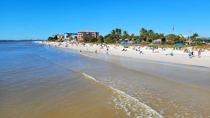 Fort Myers Beach al norte del muelle