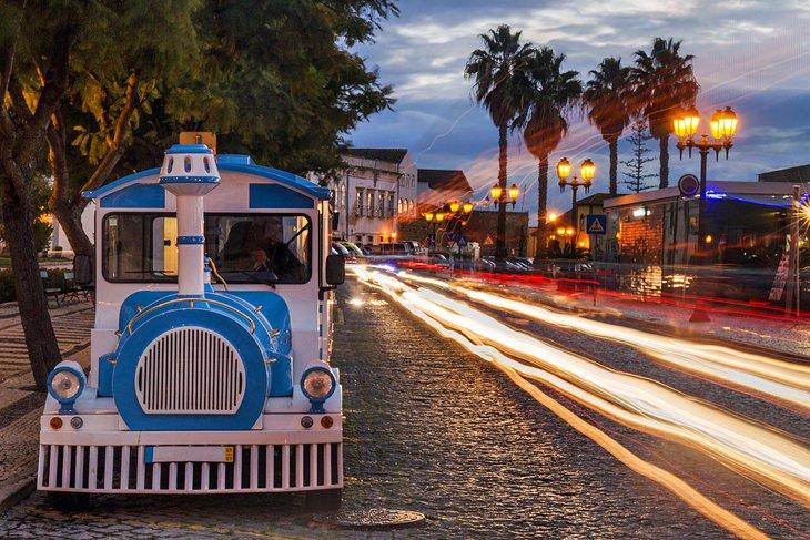 Tren turístico