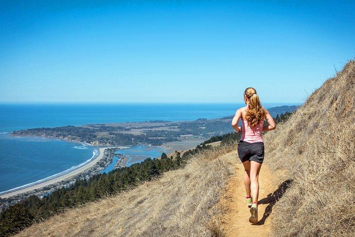 Sendero de senderismo sobre Stinson Beach