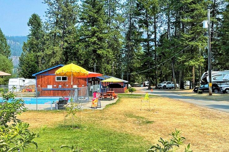 Nado y camping en Christina Pines