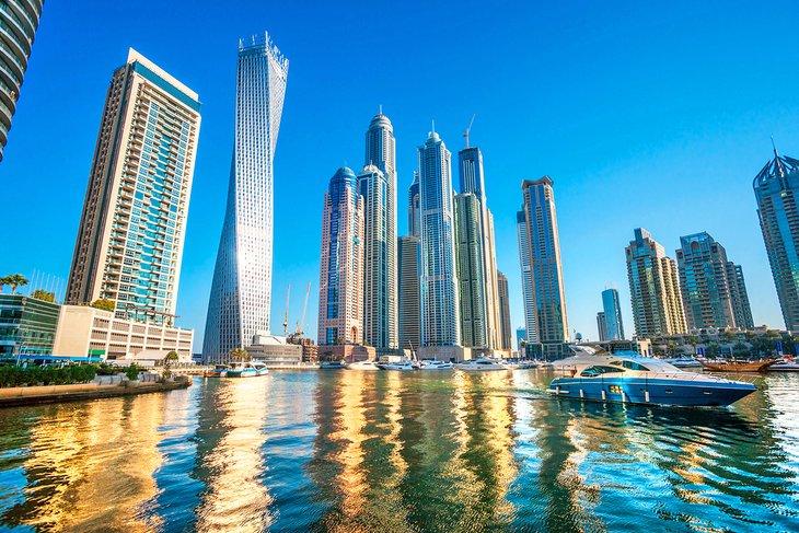 Dubai Marina al atardecer
