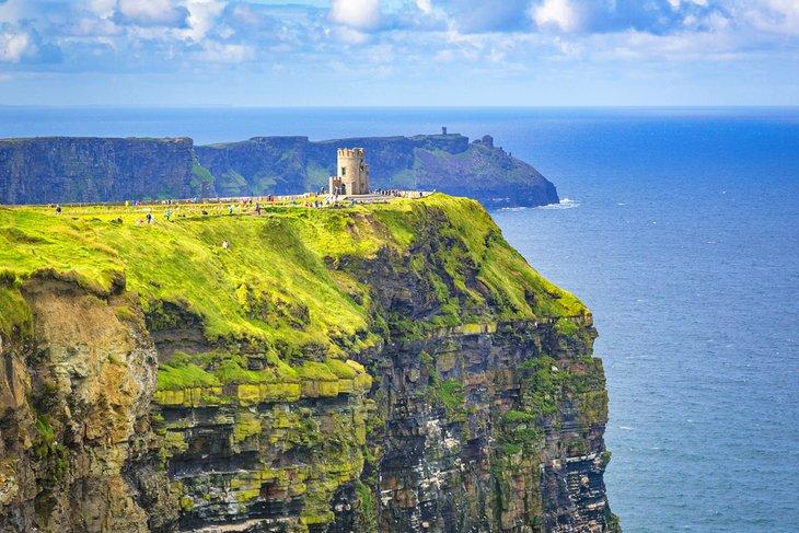 Torre de O' Brian en los espectaculares Acantilados de Moher
