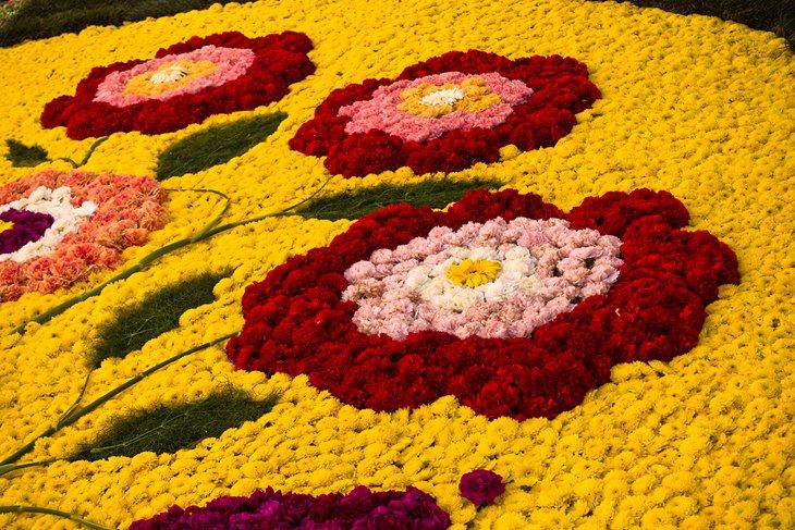 Mosaico floral en Noto
