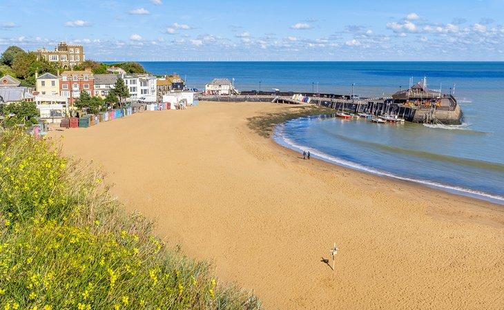 Fleurs en fleurs le long de Broadstairs Main Beach, Viking Bay, Broadstairs