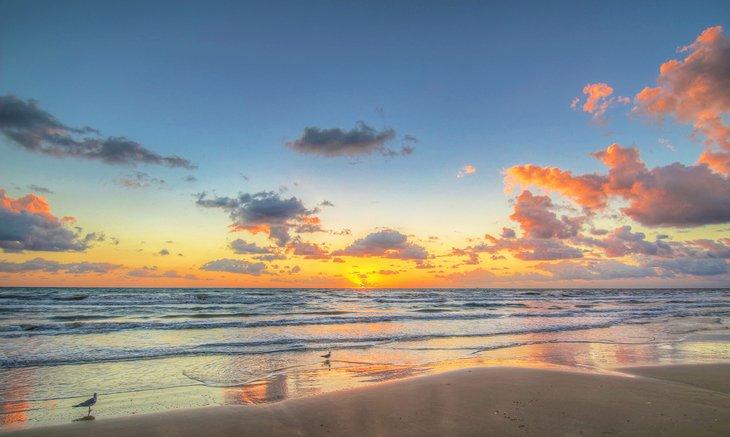 Sonnenaufgang an der Padre Island Küste