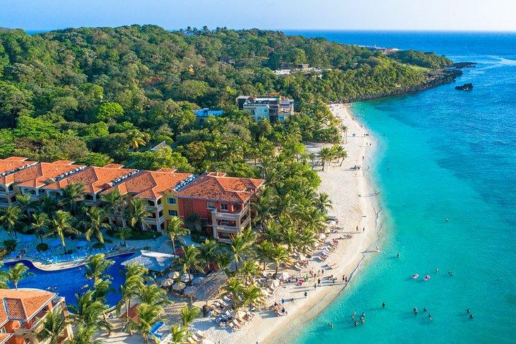 Photo aérienne de Roatan au Honduras
