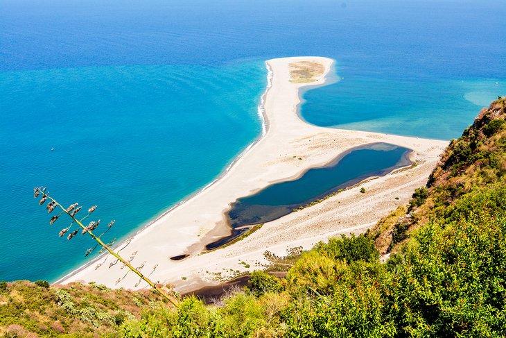 Playa en el Lago Marinello