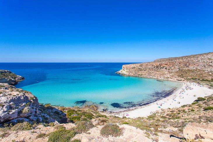 Playa de Conejos (Spiaggia dei Conigli)