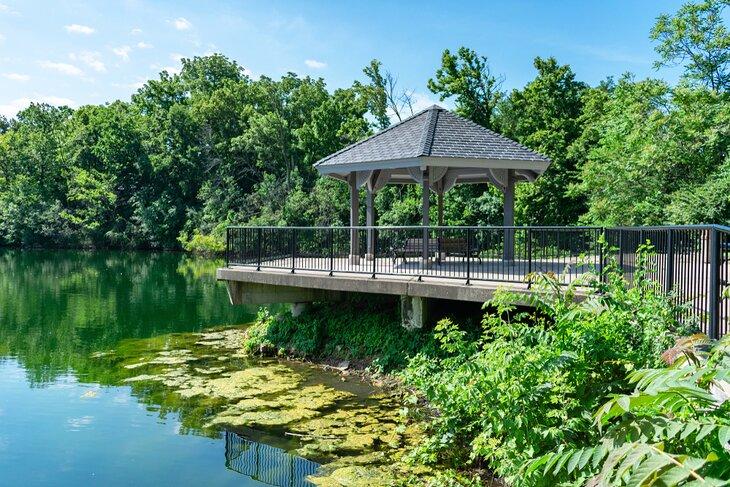 Templete en Quarry Lake en Naperville, Illinois
