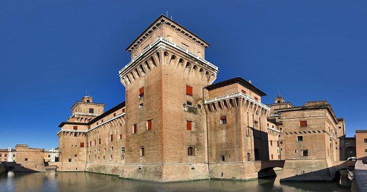 Castello Estense (Castillo de Este)