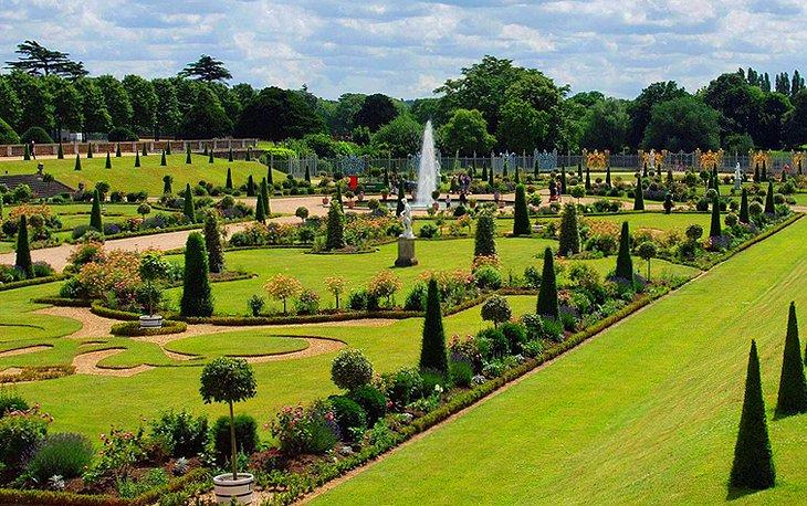 Los Jardines Reales