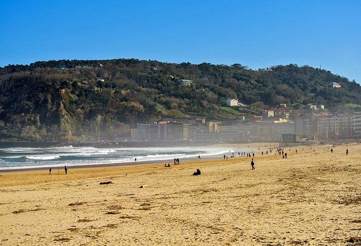 Playa de la Zurriola: Playa de Surfistas