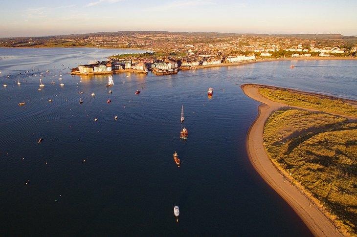Vue aérienne de l'estuaire de l'Exe et d'Exmouth