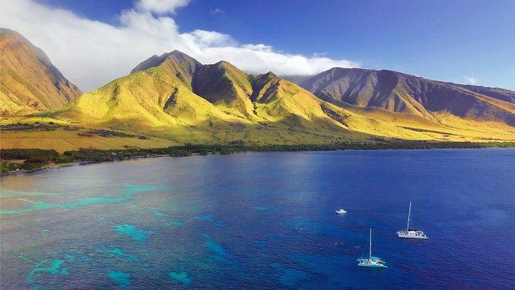 Vista Aérea de la Costa Oeste de Maui
